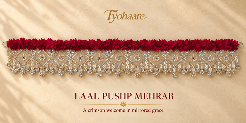 Laal Pushp Mehrab Toran full view