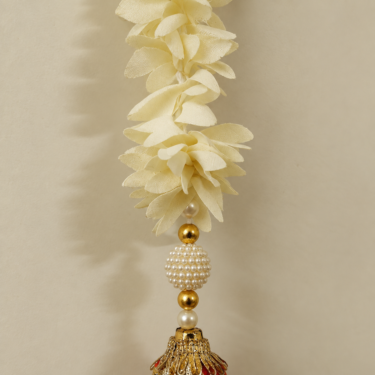 Folder 28 Ivory Red Floral Bell Hanging - detail view