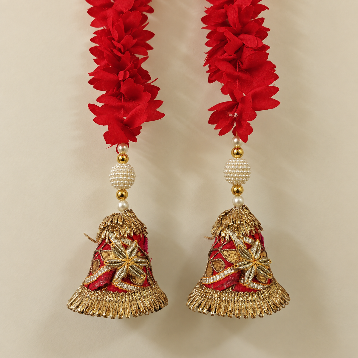 Folder 29 Red Floral Bell Hanging - detail view