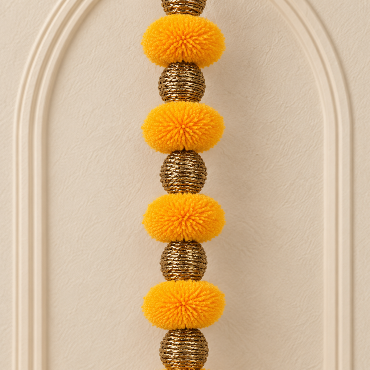 Peeli Pom-Pom Bell Hanging - detail view