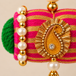 Parrot Dhol Cowrie Hanging – Pair — detail view