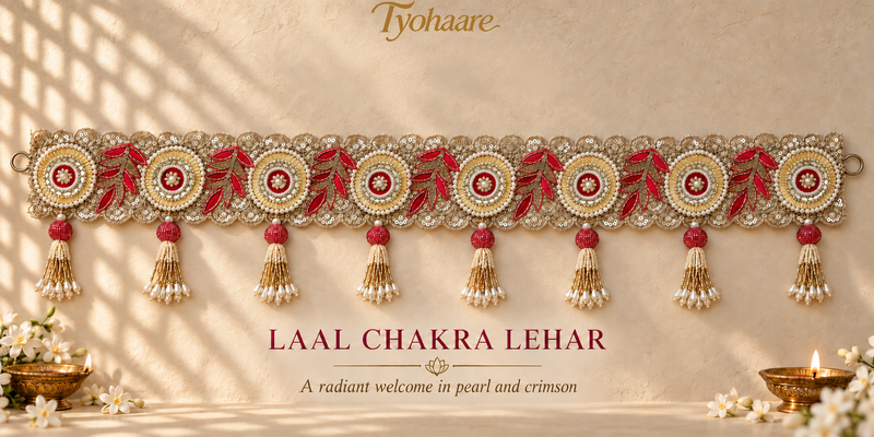 Laal Chakra Lehar Toran full view