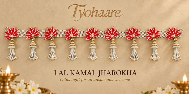 Lal Kamal Jharokha Toran full view
